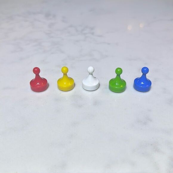 Vintage 1972 Clue Playing Pieces from Clue Parker Brothers Board Game - Picture 2 of 4